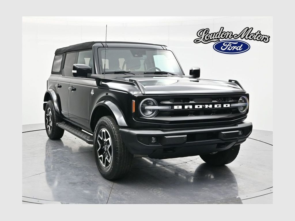 2023 Ford Bronco Outer Banks 4x4's photo