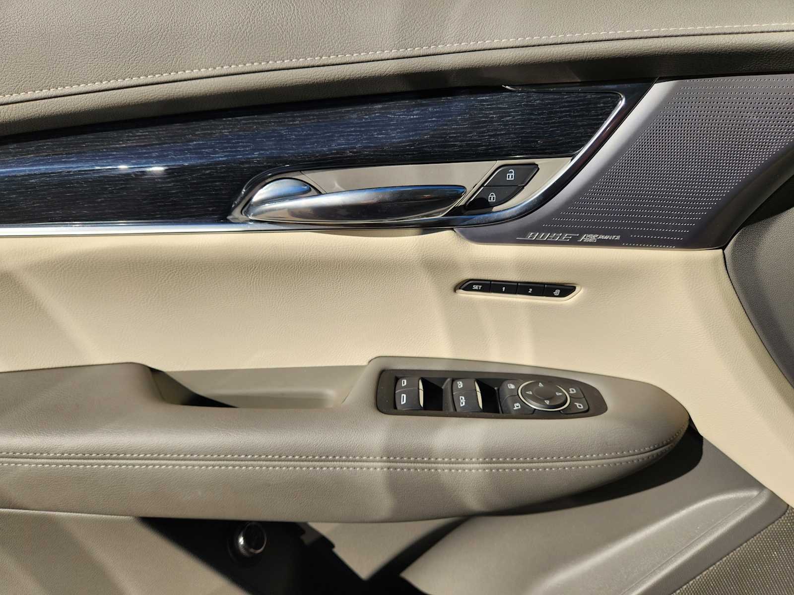 2025 Cadillac XT6 Premium Luxury - Photo 18