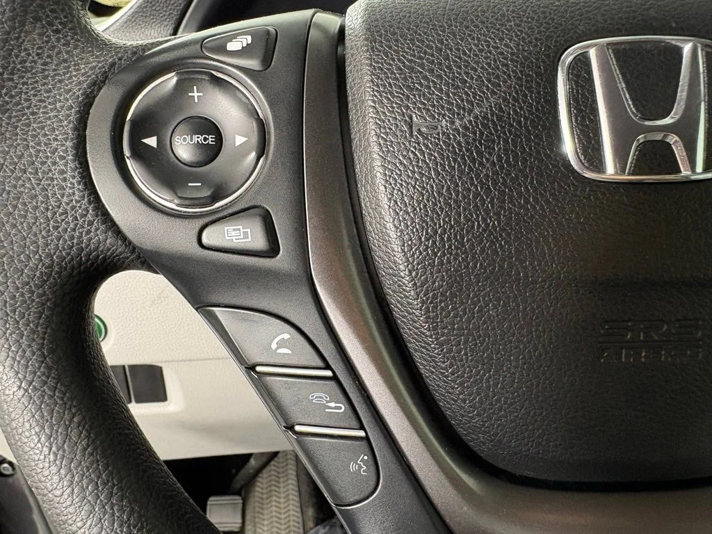 Used 2017 Silver Honda EX image 24