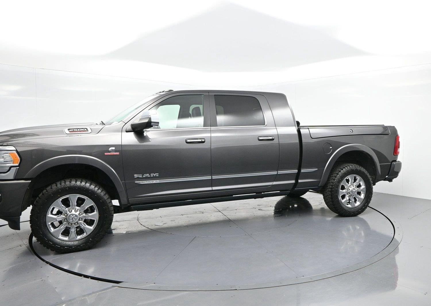Used 2020 Granite Crystal Metallic Clearcoat Ram Limited image 4
