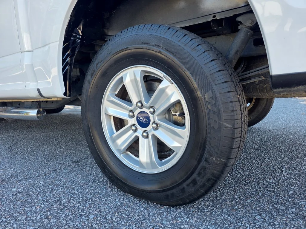 Used 2019 White Ford XLT image 25