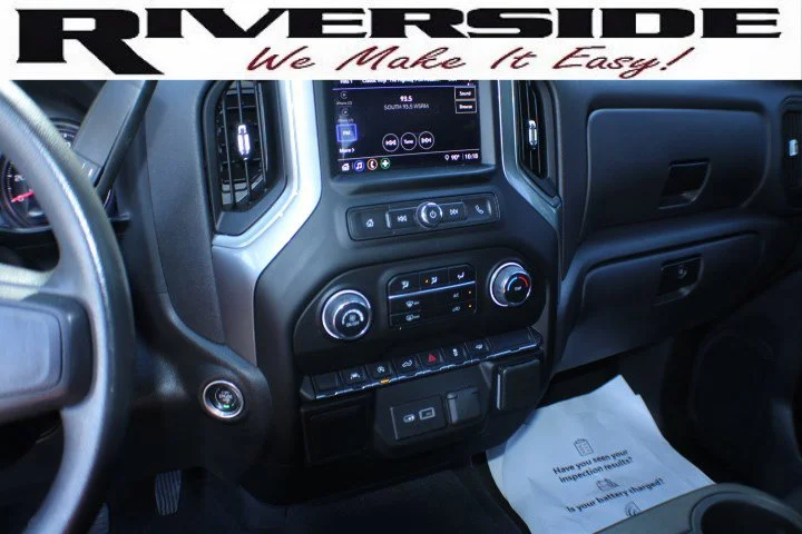 Used 2023 Summit White Chevrolet Custom image 9