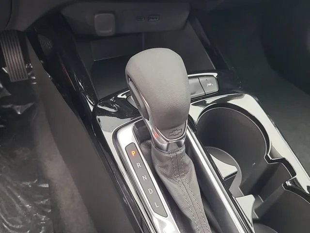 New 2026 Sterling Gray Metallic Chevrolet LT image 27