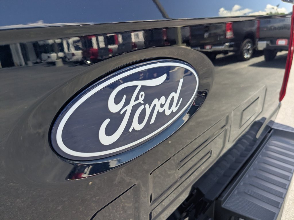 Used 2024  Ford King Ranch image 31