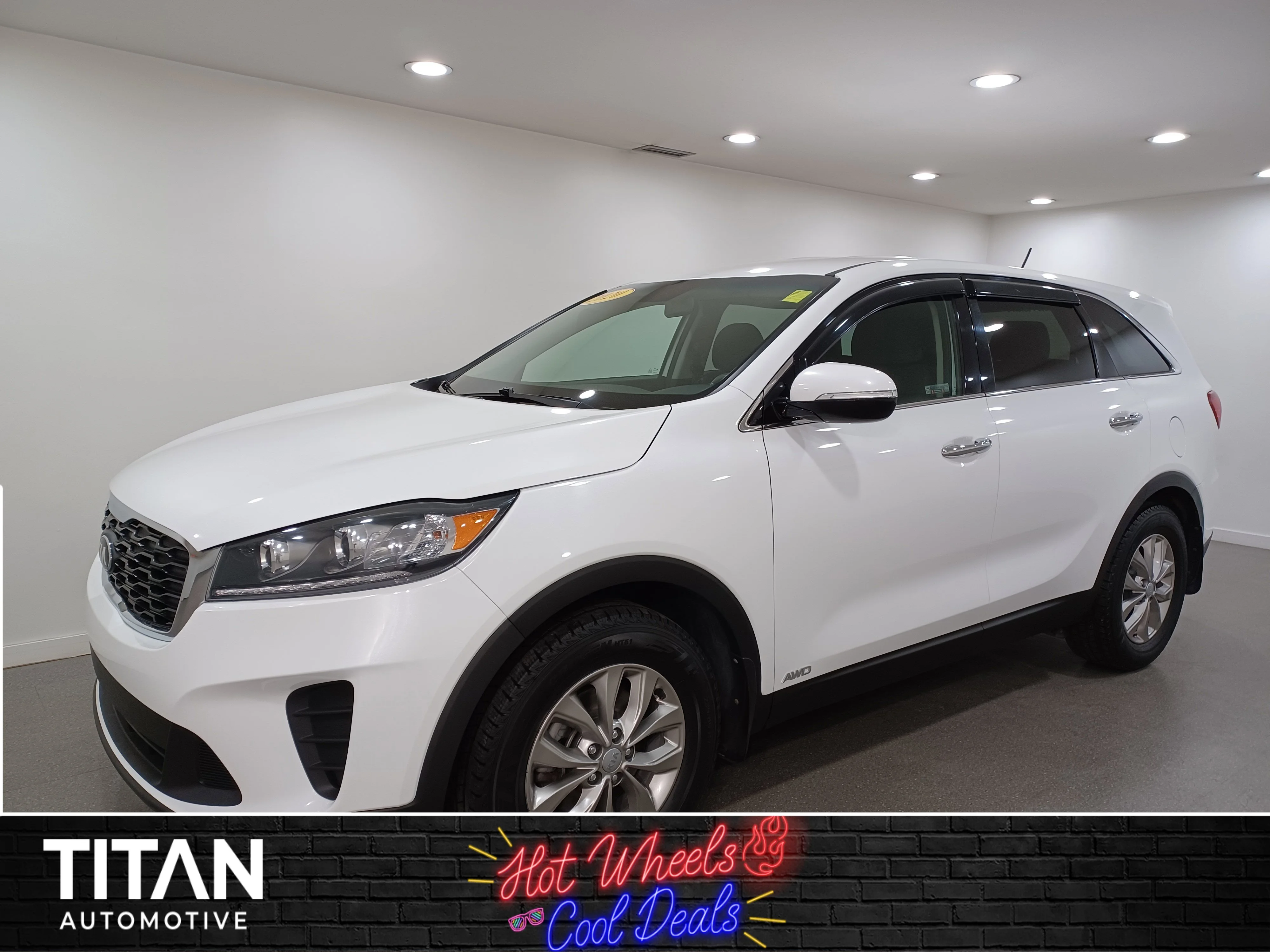 Certified Used 2020 Snow White Pearl Kia LX AWD*7 Pass | Snow White Pearl | Remote Start | Htd Seats | Park Assist | Apple CarPlay | Tow Pkg image 1