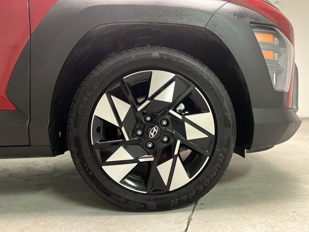 2025 Hyundai Kona SEL - Photo 10
