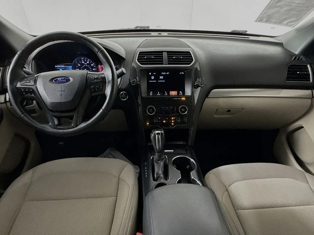 Used 2018 Red Ford XLT image 25