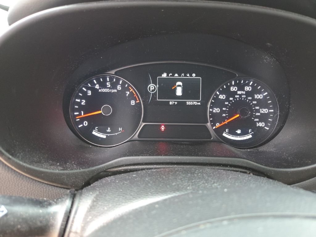 Used 2016 Inferno Red Kia Exclaim image 2