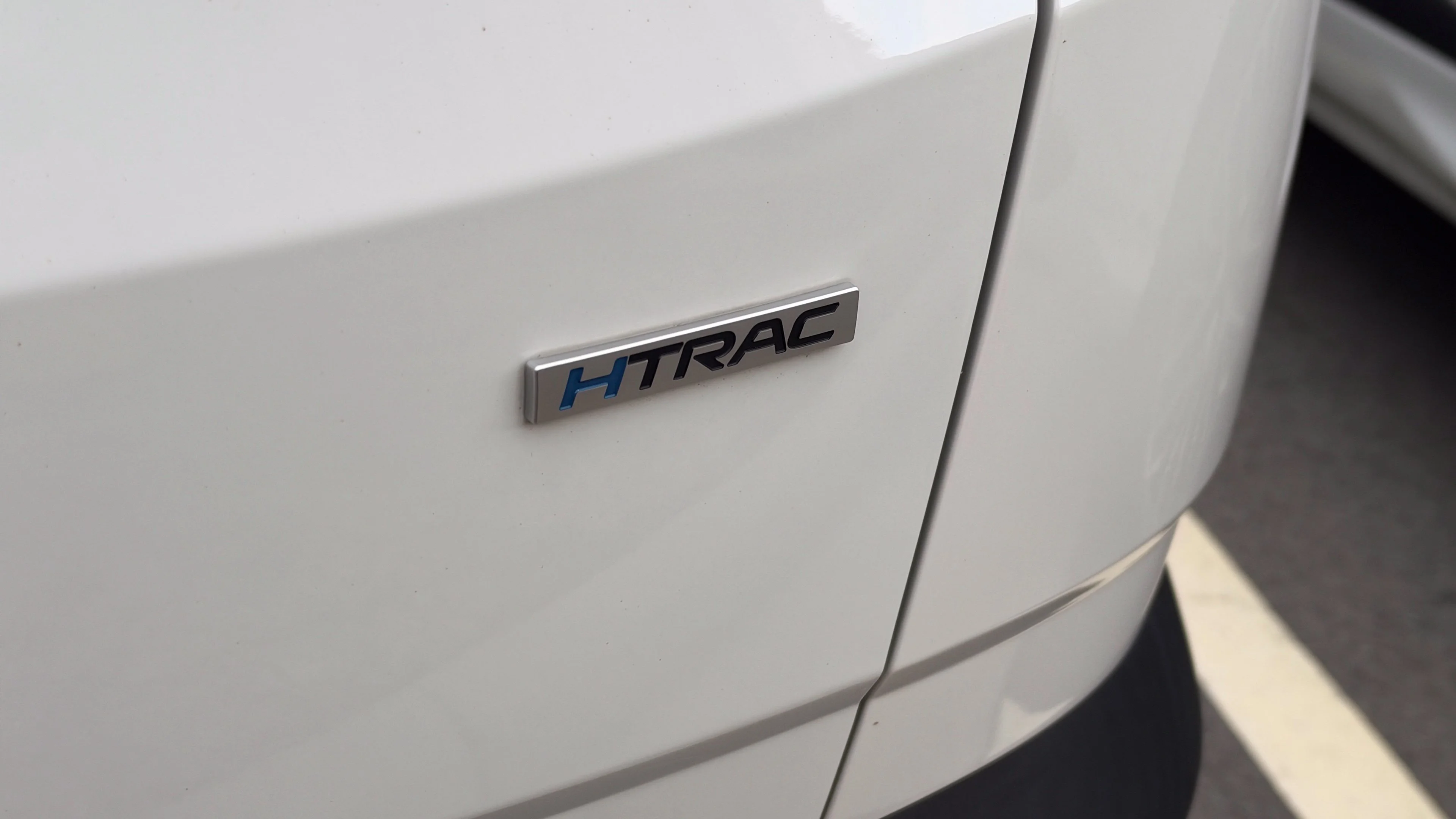 Used 2024 White Pearl Hyundai SEL image 9