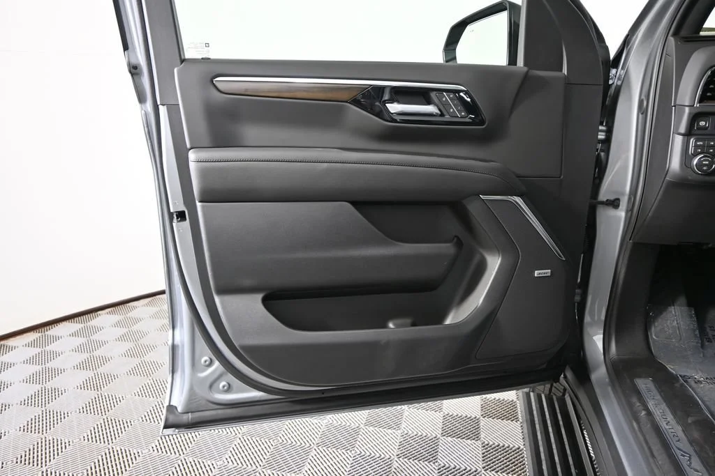 2026 Chevrolet Suburban High Country - Photo 20