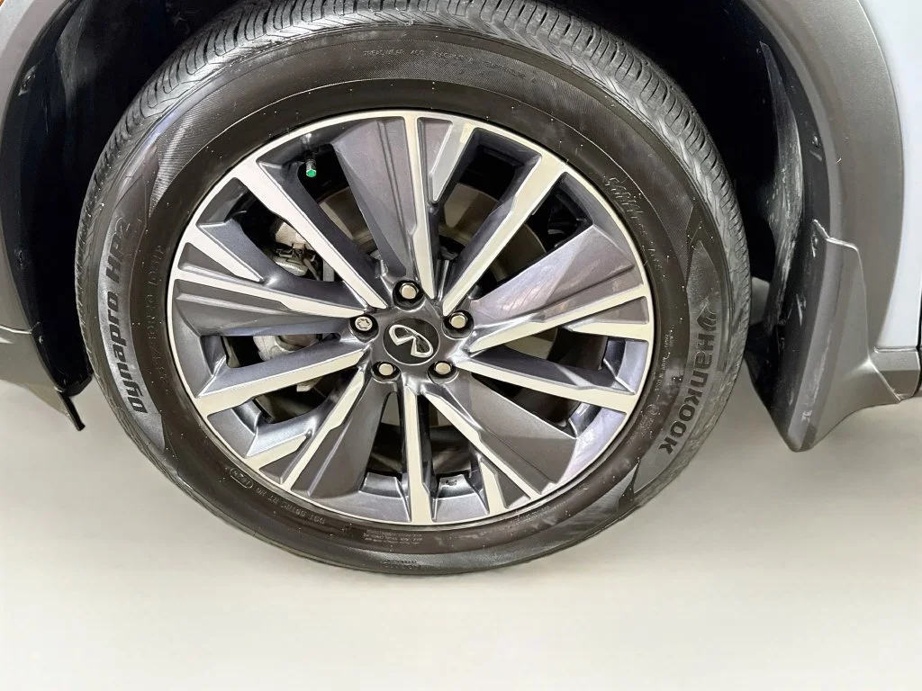 Certified Used 2027 Gray INFINITI LUXE image 45