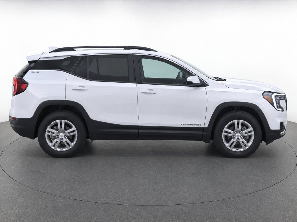 Used 2024 Summit White GMC SLE image 12