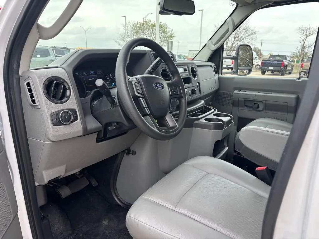 2024 Ford E-Series Cutaway Base - Photo 5