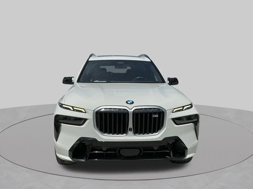 Used 2023 White BMW M60i image 15