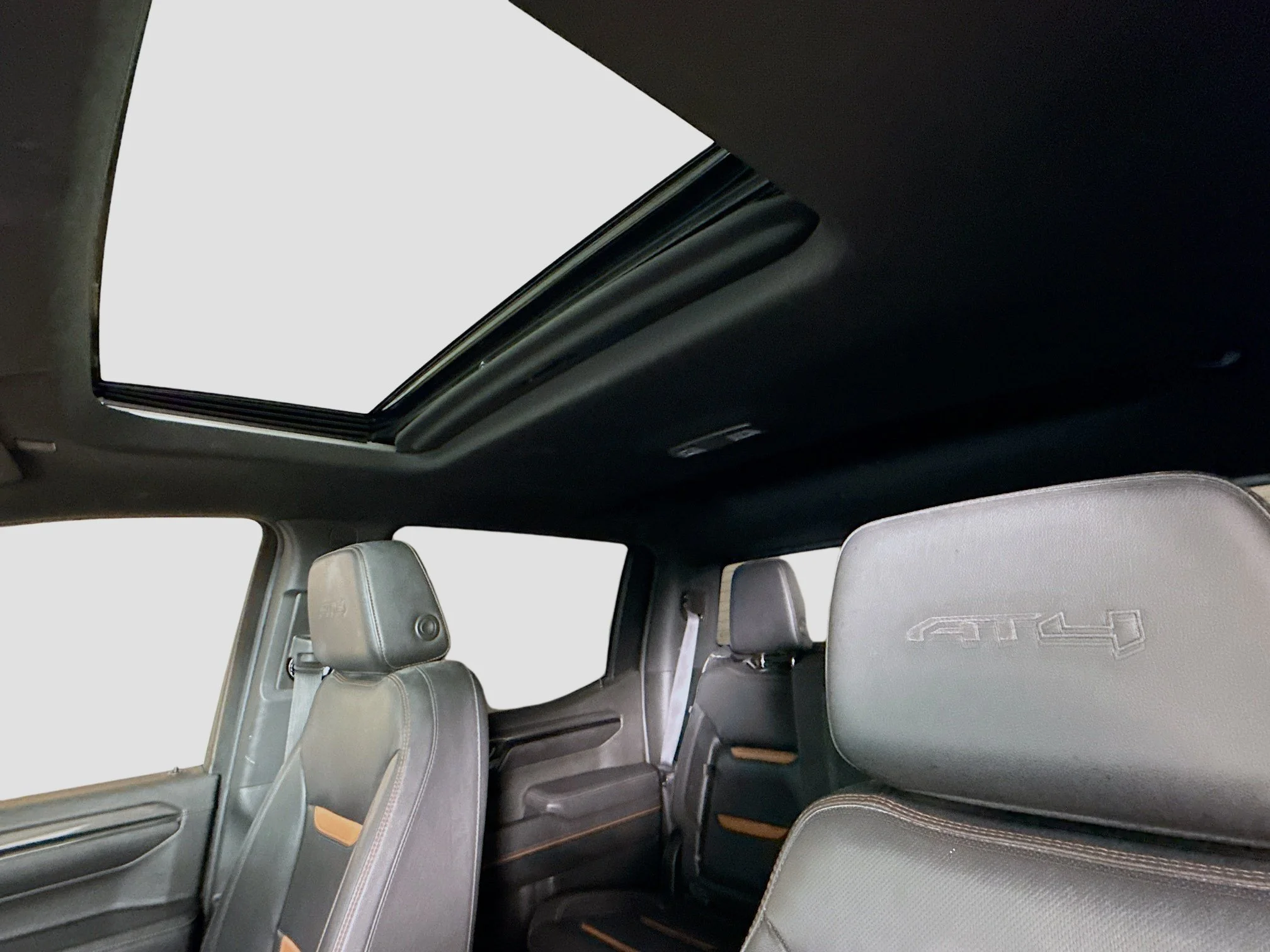 Used 2023 STERLING METALLIC GMC AT4 image 23