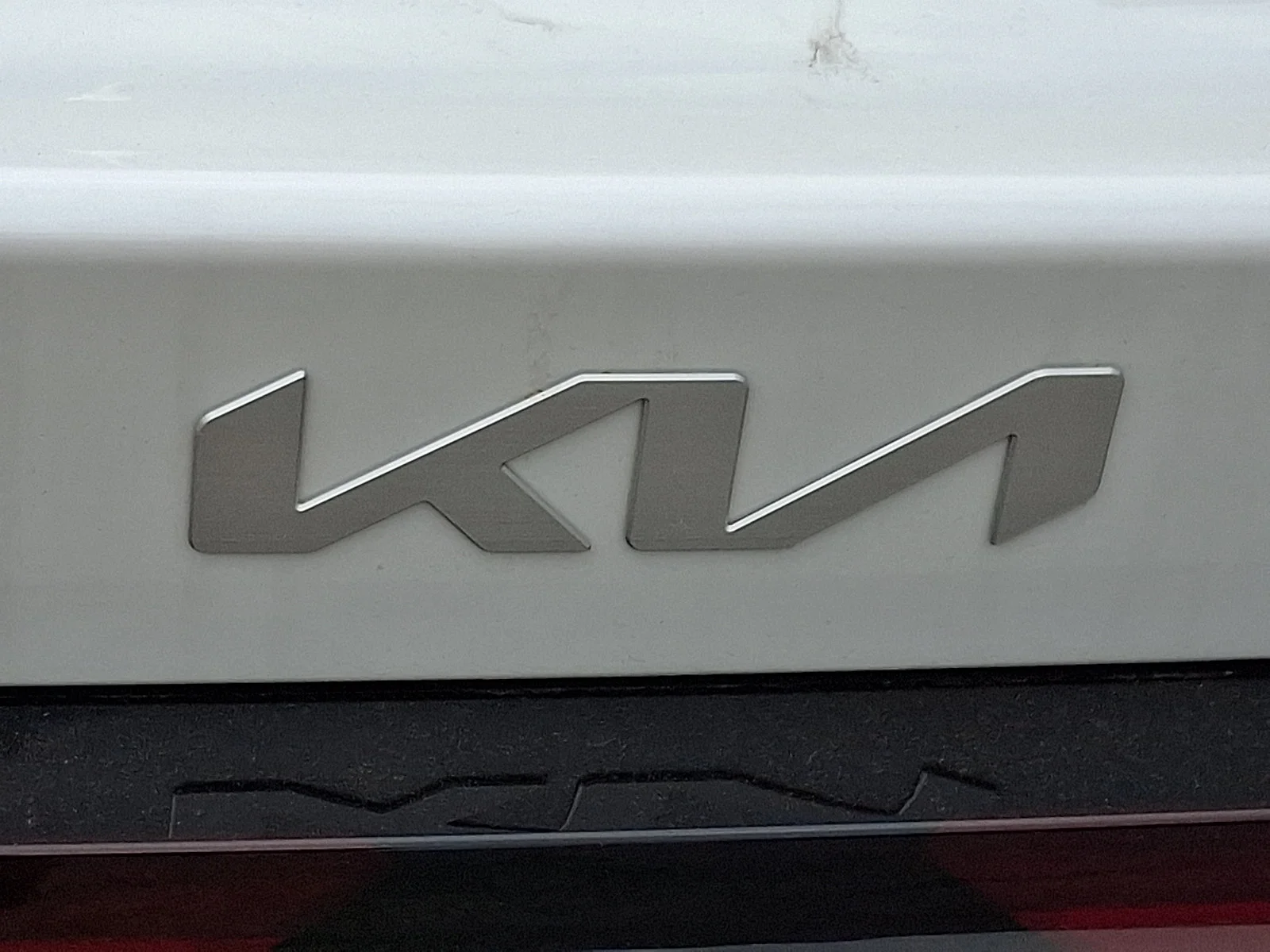 New 2026 White Kia LXS image 23
