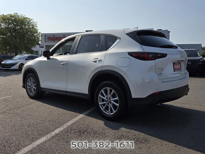 Used 2023 White Metallic MAZDA 2.5 S PREFERRED PACKAGE AWD image 3