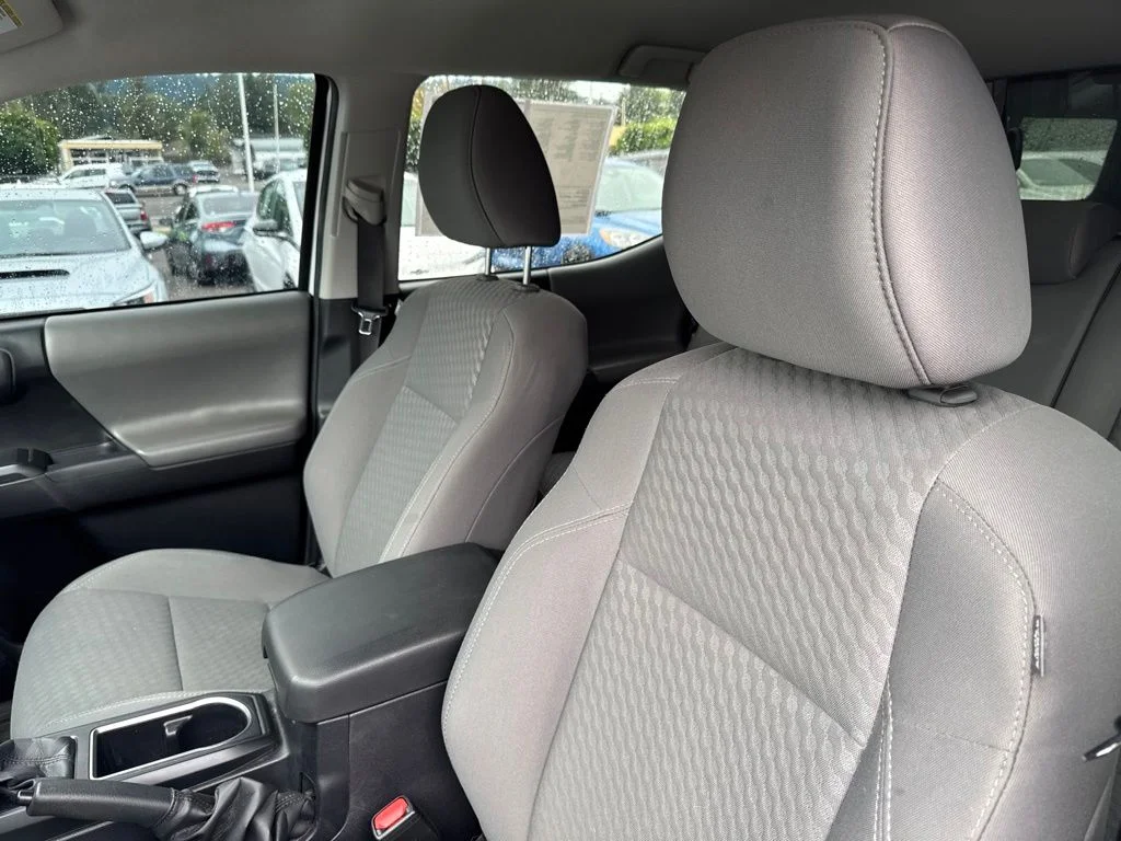 Used 2022 White Toyota SR image 4