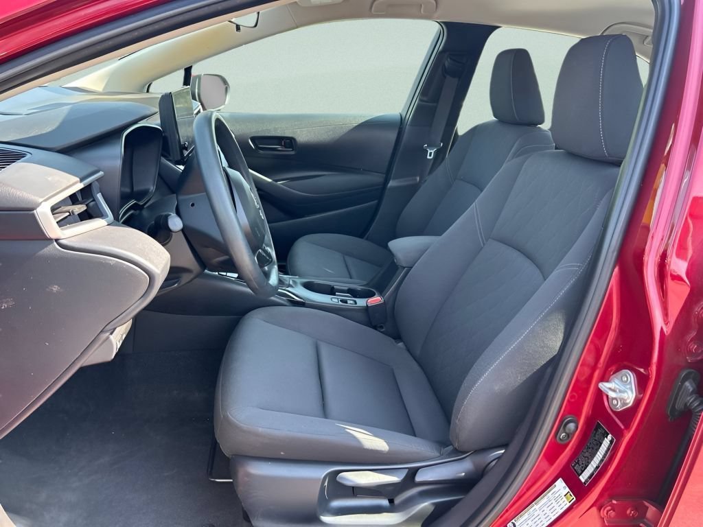 Used 2024 Pearl Toyota LE image 20