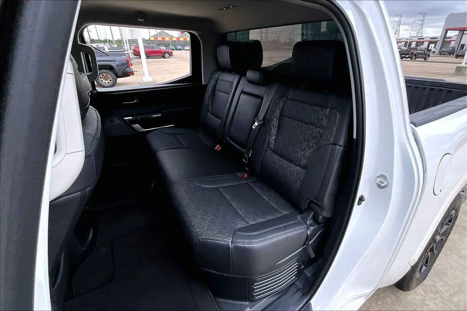 Used 2024 Wind Chill Pearl Toyota Limited Hybrid image 19