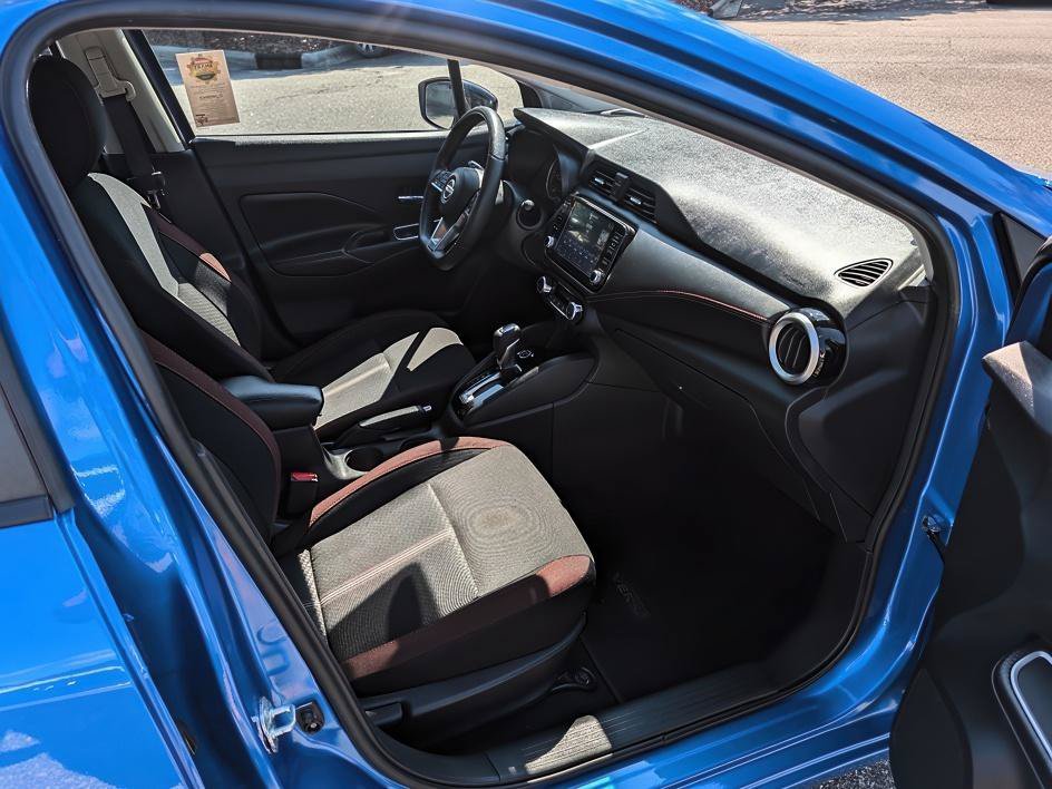 Used 2024 Electric Blue Metallic Nissan SR image 24