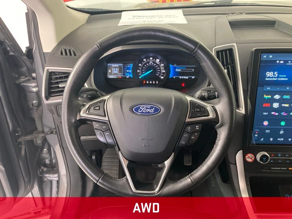 Used 2024 Gray Ford SEL image 6
