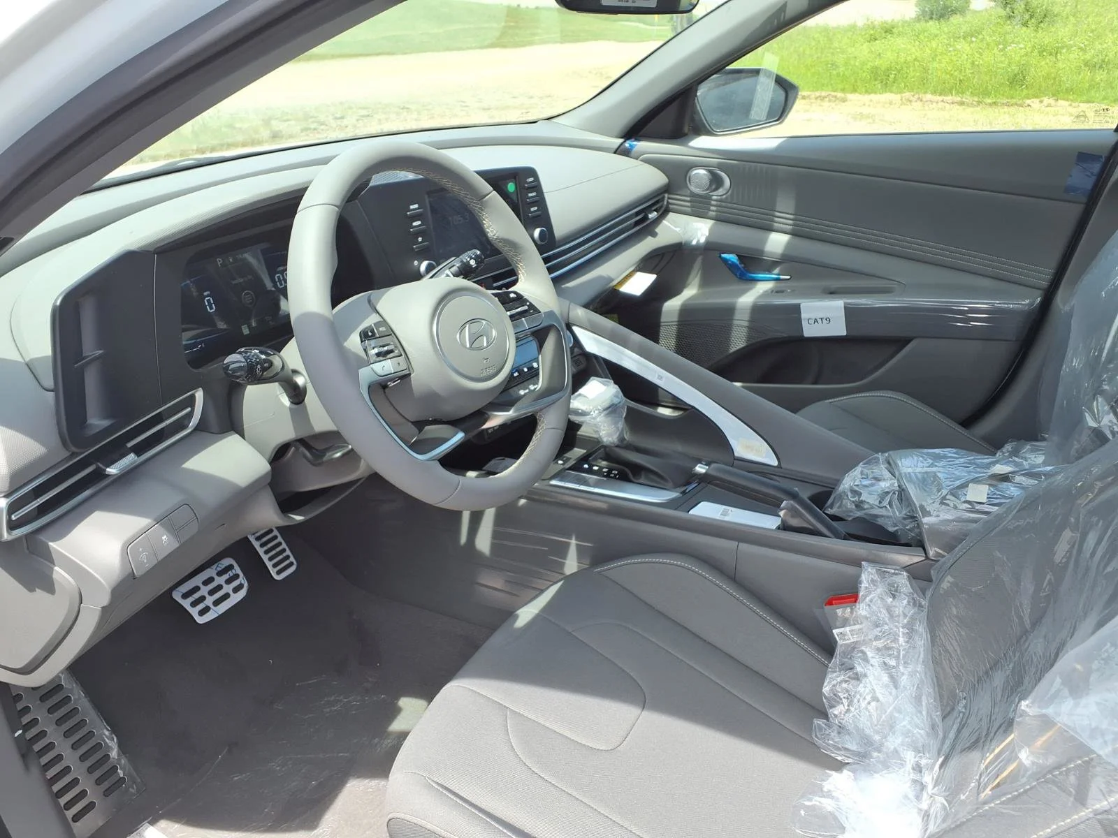 New 2026 Serenity White Hyundai SEL Sport image 5