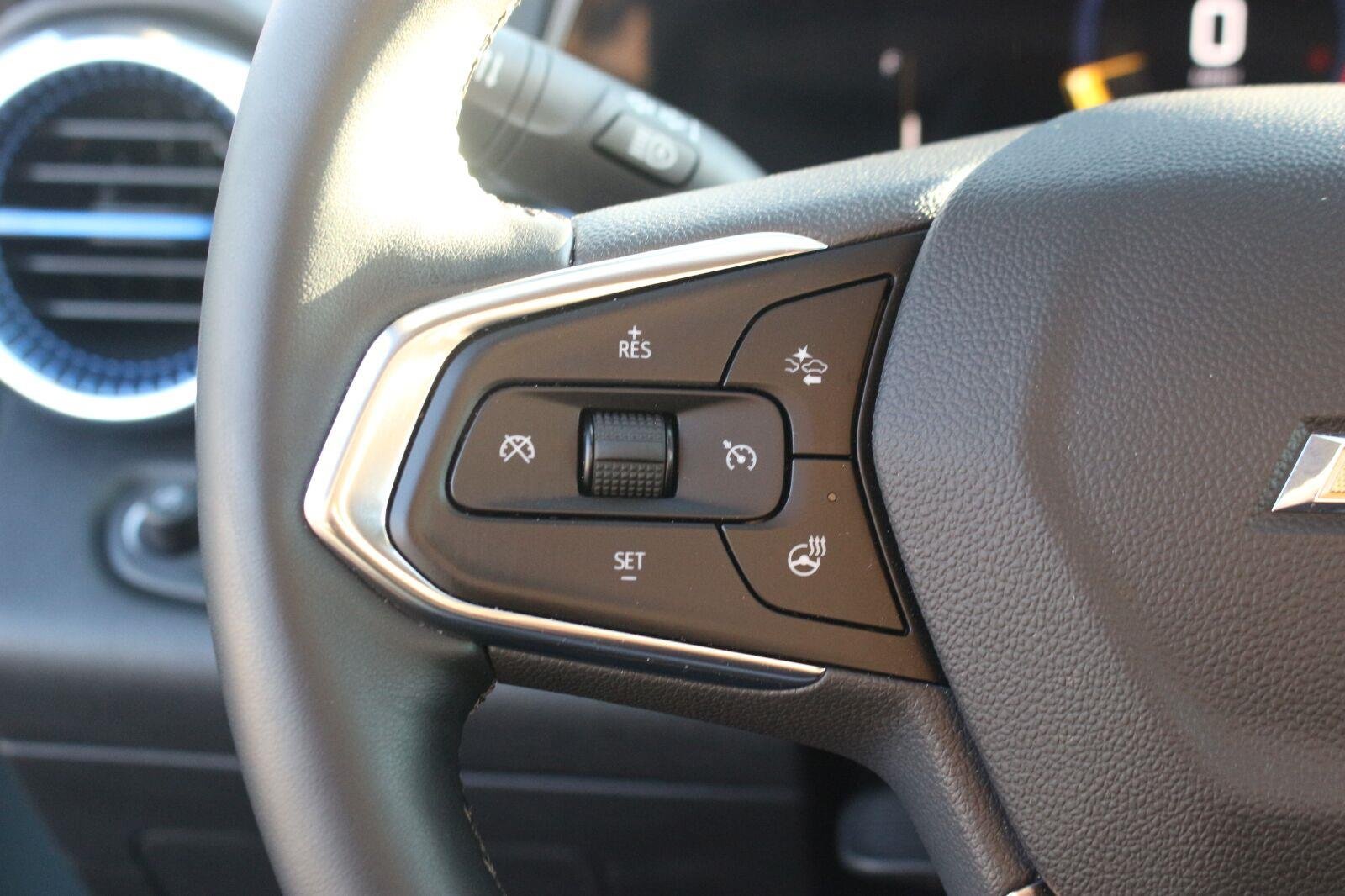 Used 2026 Cypress Gray Chevrolet LT image 21