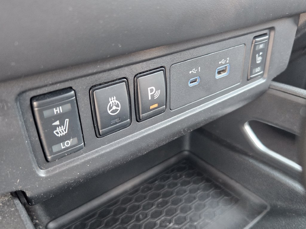 Used 2023 Black Nissan SV image 25