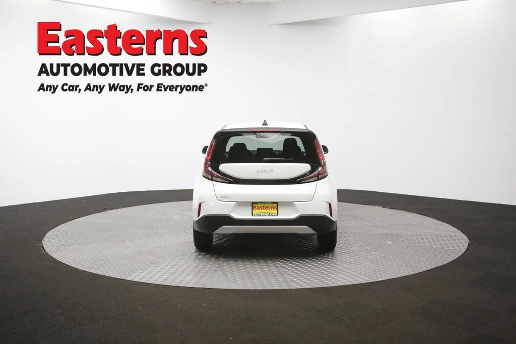 Used 2023 White Kia LX image 34