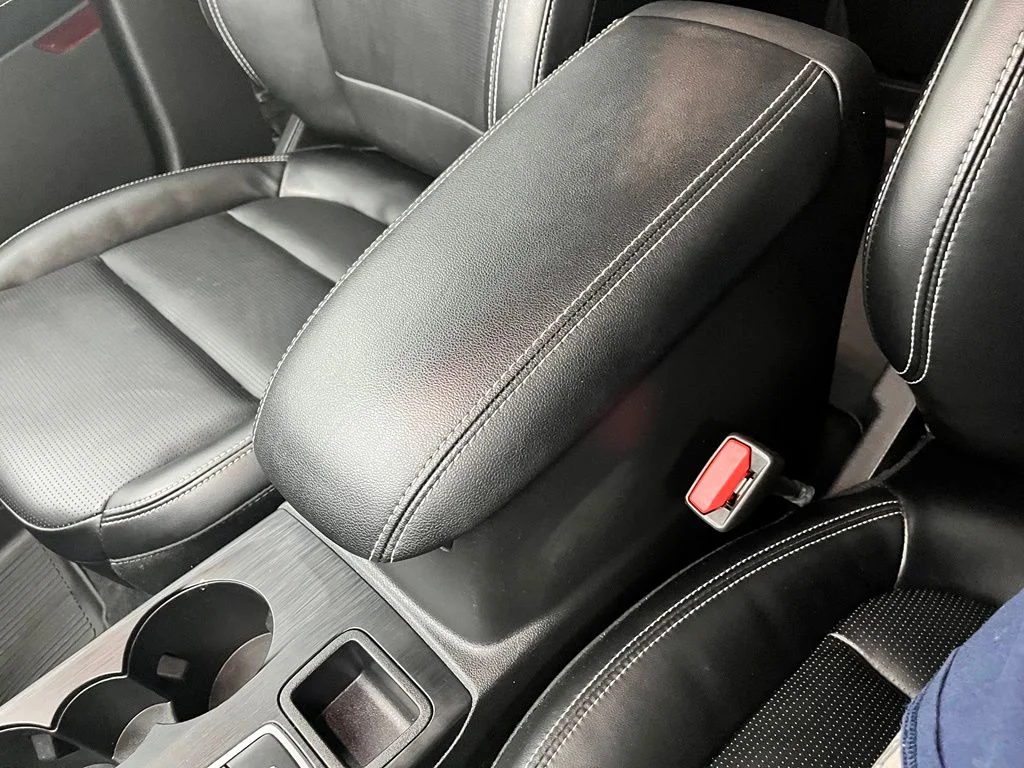 Used 2023 Silver Ford Platinum image 30