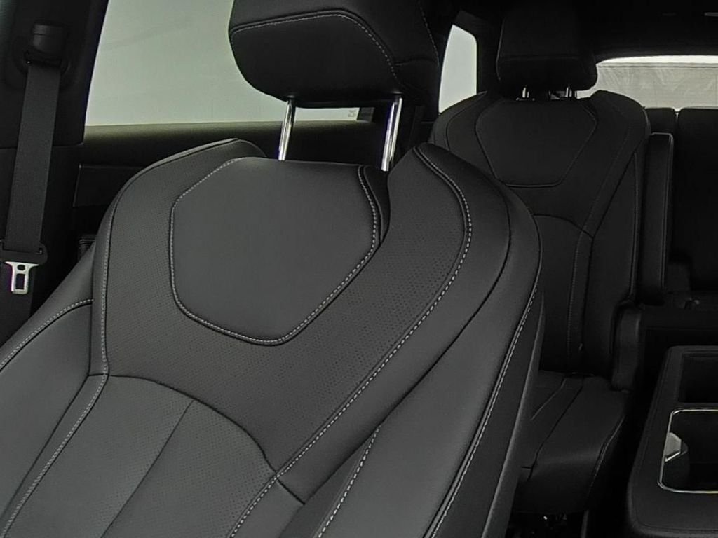 New 2027 MINERAL BLACK INFINITI Sport AWD image 26