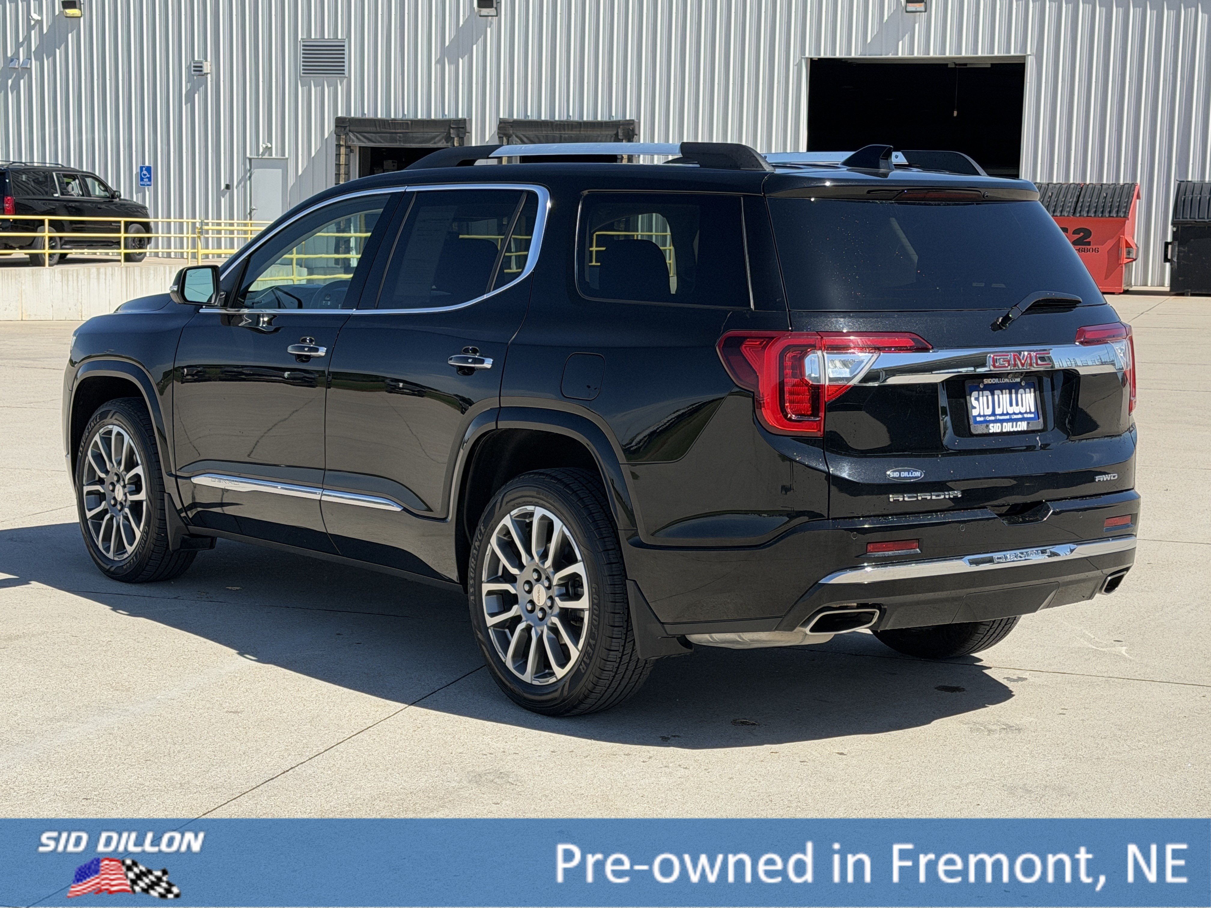 Used 2022 Ebony Twilight Metallic GMC Denali image 7
