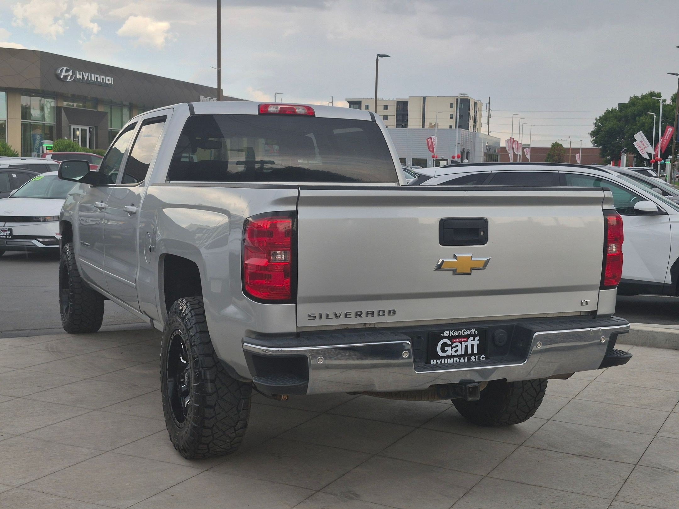 Used 2018 Silver Chevrolet LT image 5