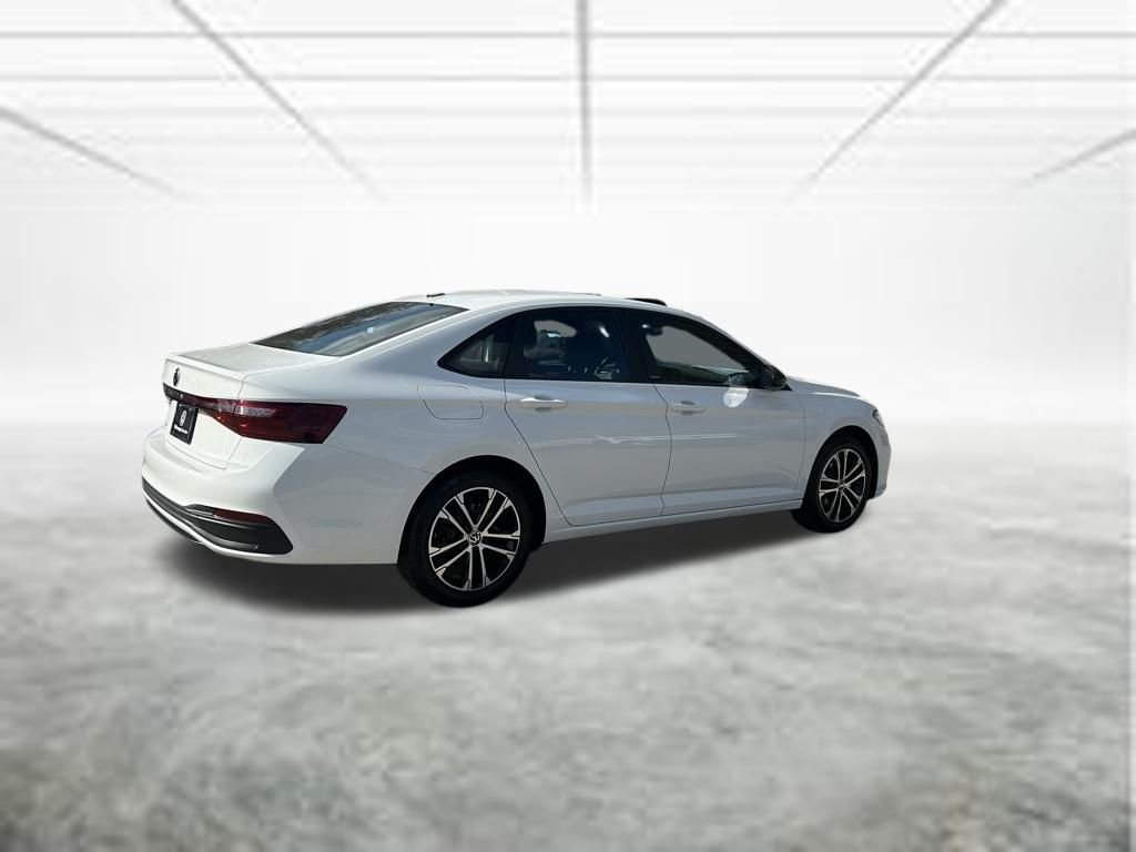 New 2026 White Volkswagen 1.5T Sport image 4