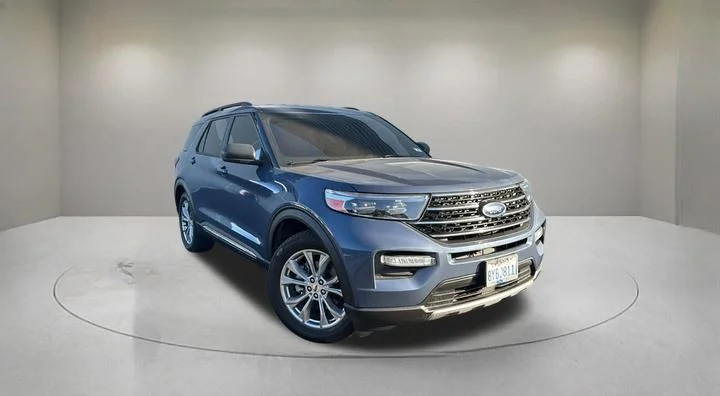 2021 Ford Explorer XLT RWD's photo