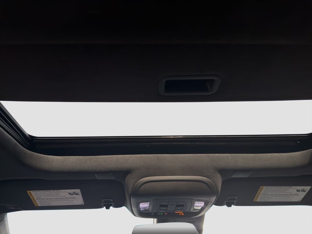 Used 2022 Black Cadillac V-Series image 34