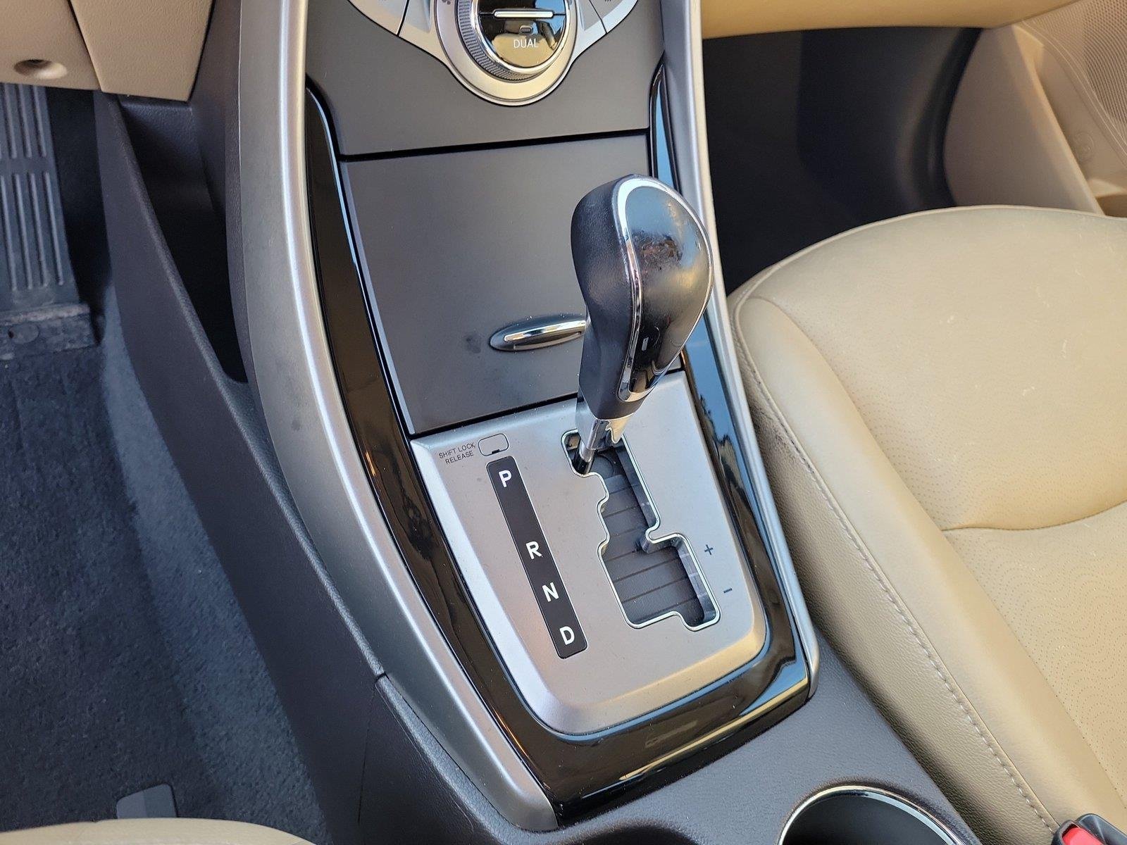 Used 2013 Shimmering White Hyundai Limited image 31