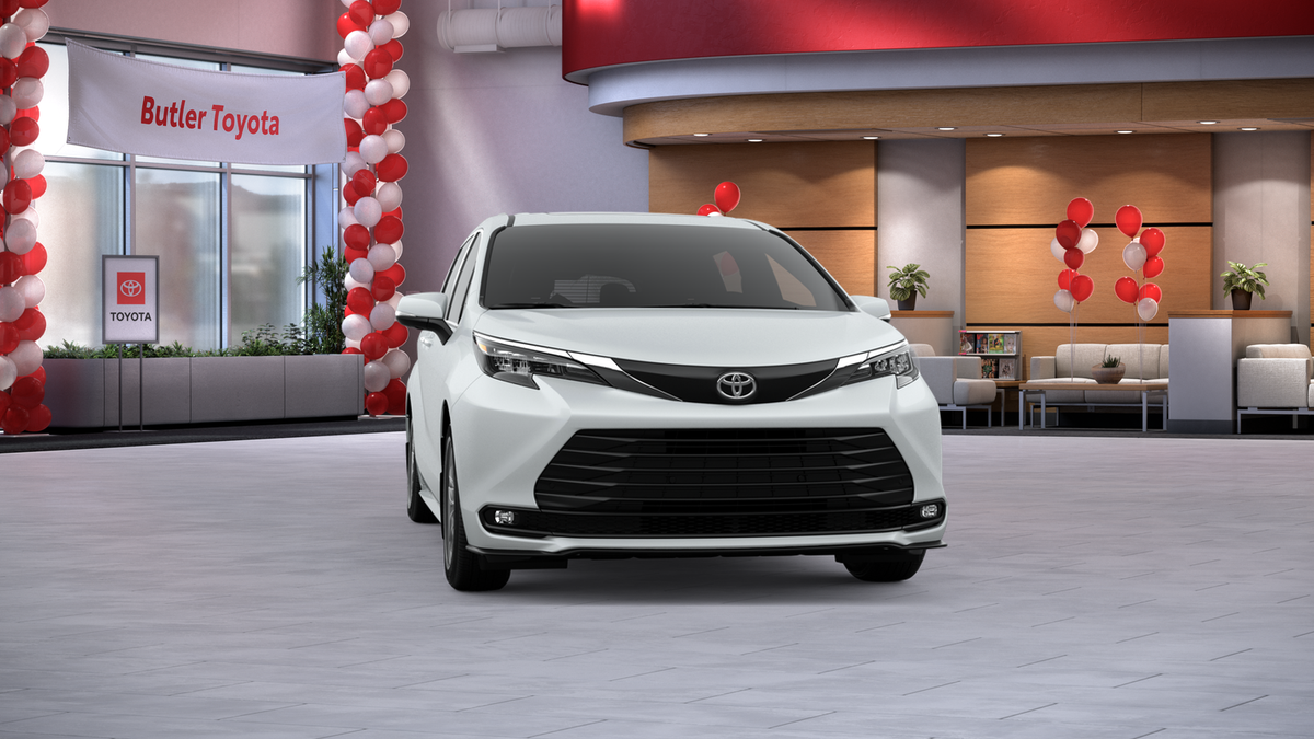 New 2026 Wind Chill Pearl Toyota XLE image 33