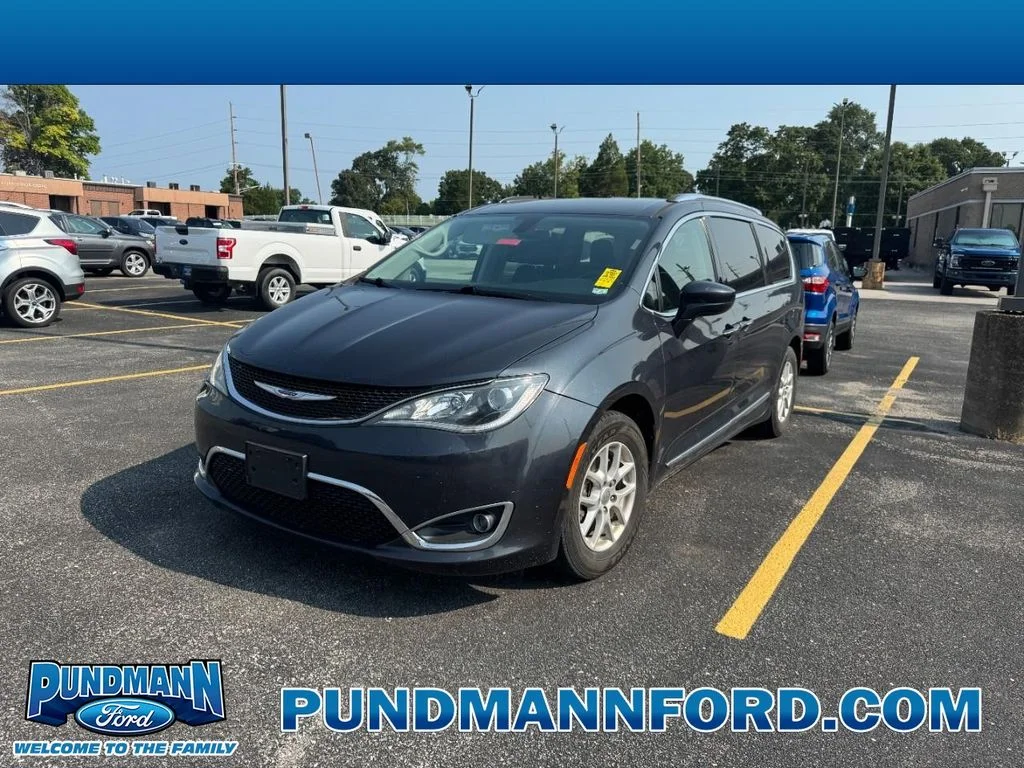 Used 2020 Jazz Blue Pearlcoat Chrysler Touring L image 1