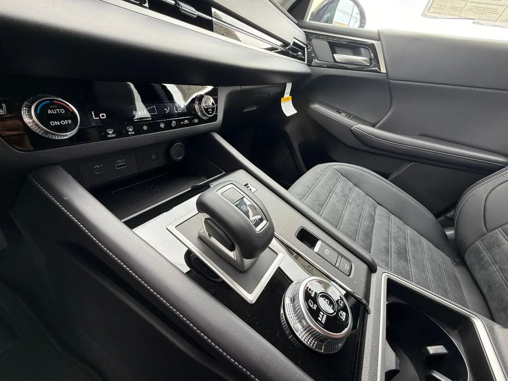 New 2026 Black Nissan SL image 23