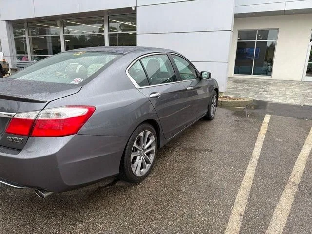 Used 2013 Gray Honda Sport image 3