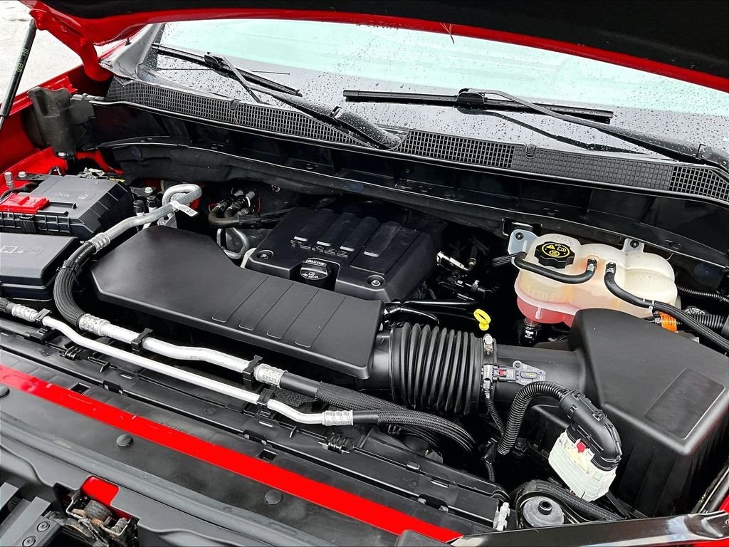 Used 2022 Red Chevrolet LT image 36