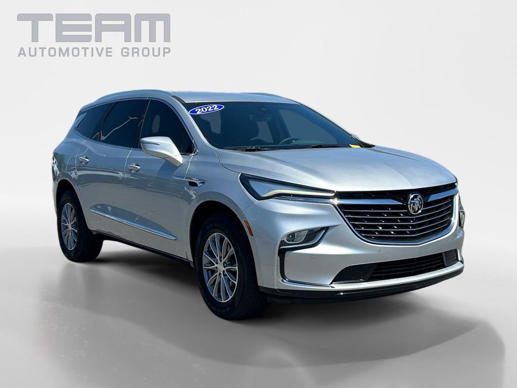 2022 Buick Enclave Essence's photo