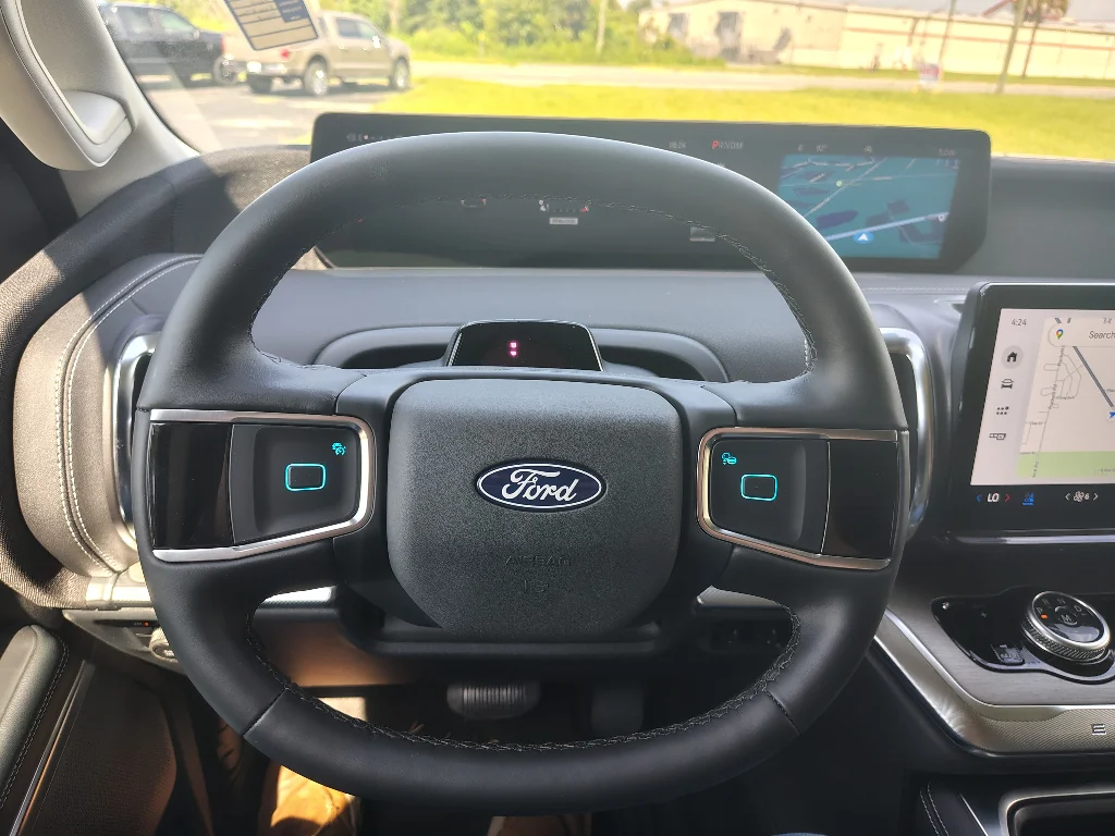New 2027 Agate Black Metallic Ford MAX Platinum image 23