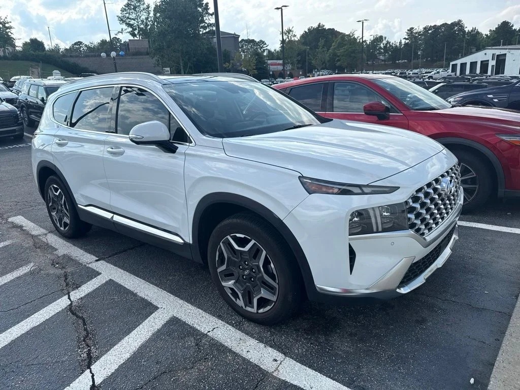 Used 2023 White Hyundai Limited image 3