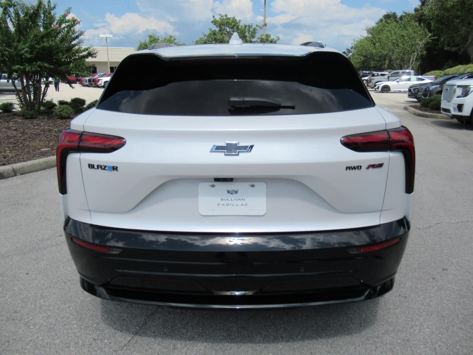 Used 2025 Beige Chevrolet RS image 6