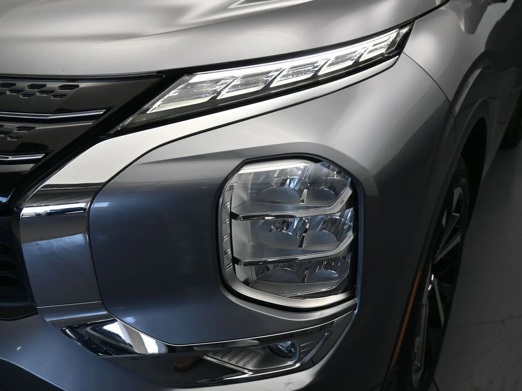 2022 Mitsubishi Outlander SE - Photo 24