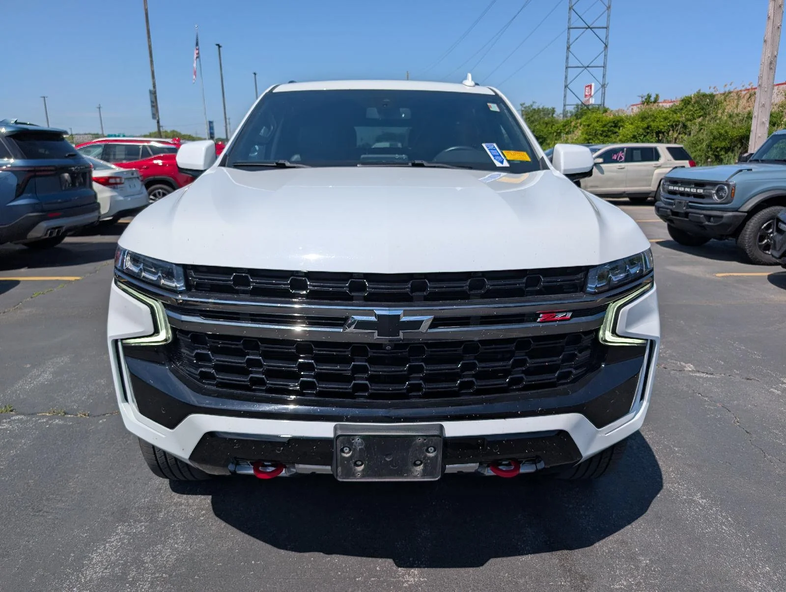 Used 2022 Summit White Chevrolet Z71 image 2