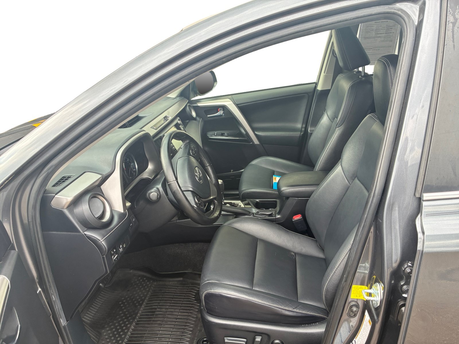 Used 2017 Magnetic Gray Metallic Toyota Limited image 8